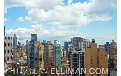 Rented by R New York