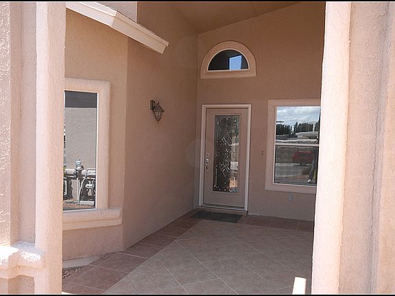 3rd image of 3729 Tierra Campa Dr