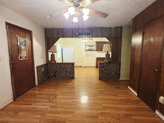 5th image of 248 Walnut Grove Rd