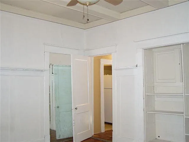another Liv Rm picture showing full size mirror