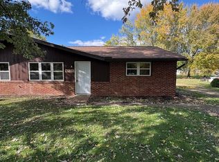 8523-8525 Manchester Ave NW, Canal Fulton, OH