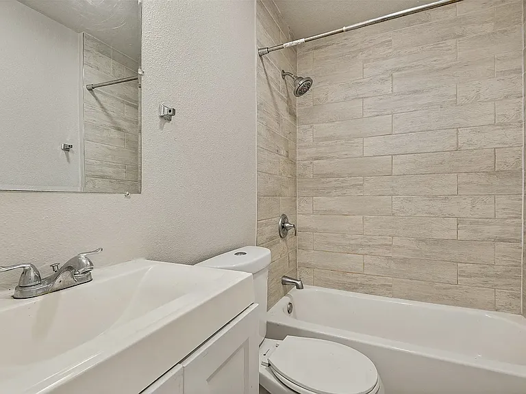 3221 Ridgeview Cir — Photo 12