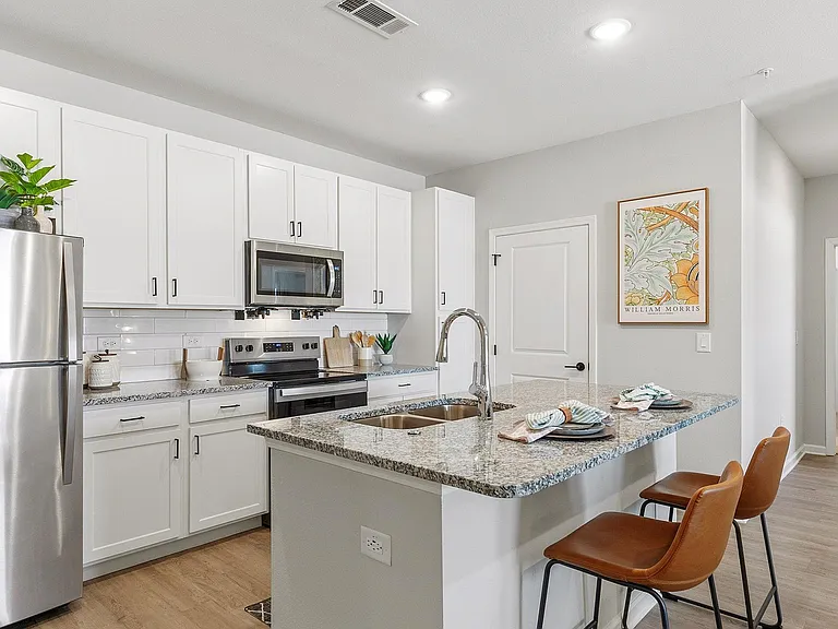 Whispering Pointe Apartments — Photo 40