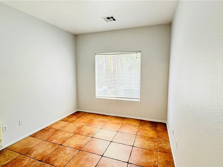 1586 Peaceful Pine St — Photo 20