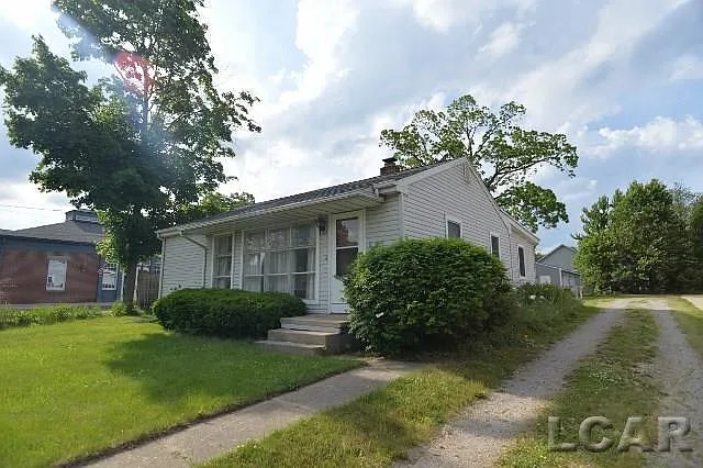 507 E Chicago Blvd photo 1