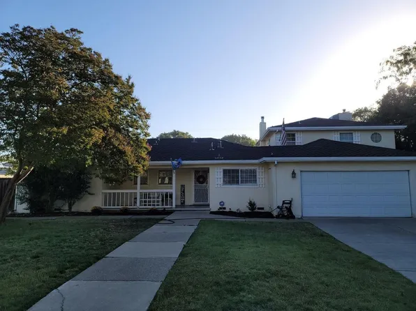 9424 N Cole Dr, Stockton, CA 95212