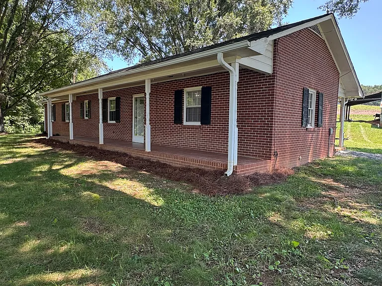 1679 Flynt Rd — Photo 3