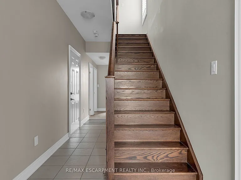 2 Waterview Ln — Photo 8