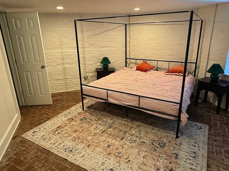 146 Hurt St NE #1 — Photo 11