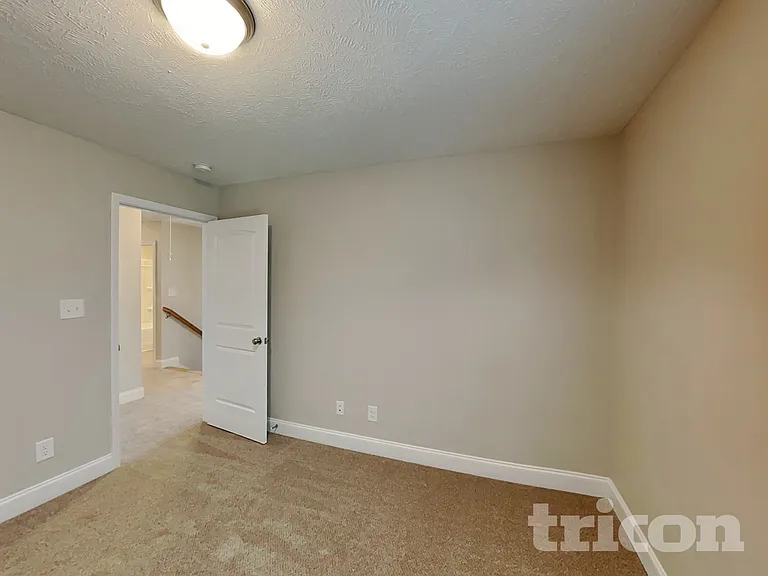 189 Bonnell Dr — Photo 9