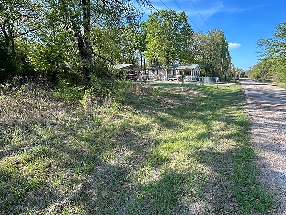 4th image of 150 Running Deer Rd