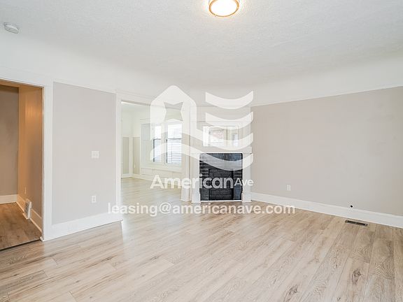 2-Living Room