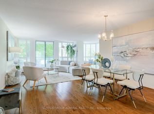 7250 Yonge St #311, Vaughan, ON L4J7X1