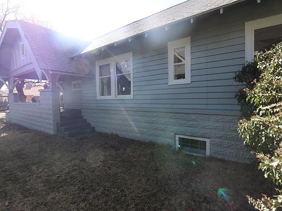 5th image of 1325 N Sherwood St