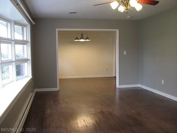 3rd image of 1800 Monte Vista Dr