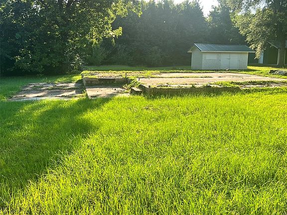 4th image of 709 SE Avenue J