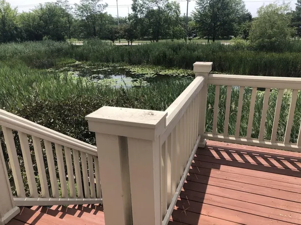 349 N Commerce St, Aurora, IL 60504