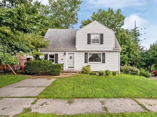 1477 Burkhardt Ave, Akron, OH 44301