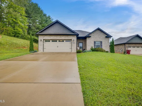 116 Celtic Ct, Johnson City, TN 37604