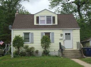 254 Highwood Rd, Oakhurst, NJ 07755