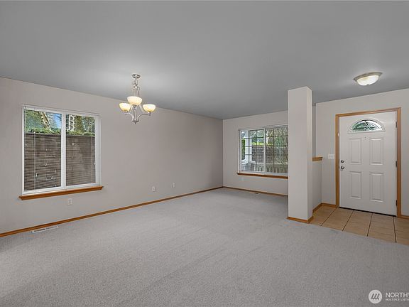 4th image of 4736 Kapalea Way SE