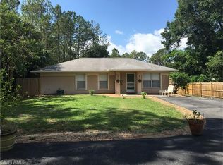 560 18th Ave NE, Naples, FL 34120