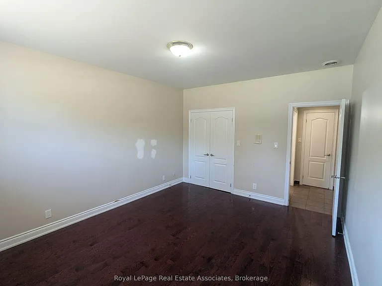 48 Mississauga Rd N #4 — Photo 16