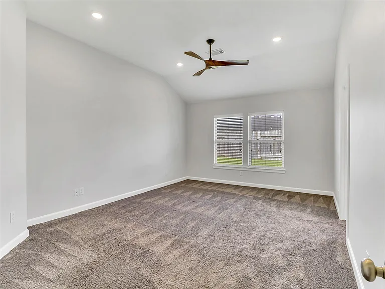 8314 Dusty Canyon Ln — Photo 18