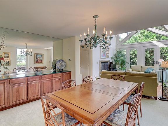 4th image of 6 Spring Hill Ln