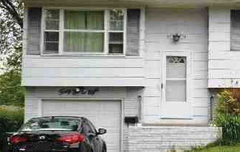 2nd image of 4108 Warren St