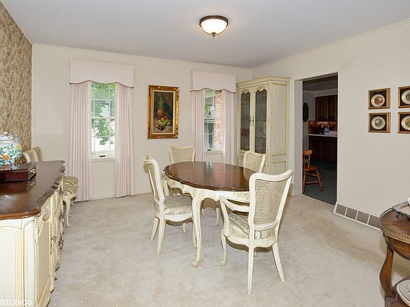 4th image of 720 Orange Ave
