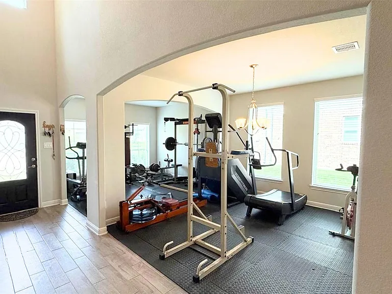 244 Upland Dr — Photo 6