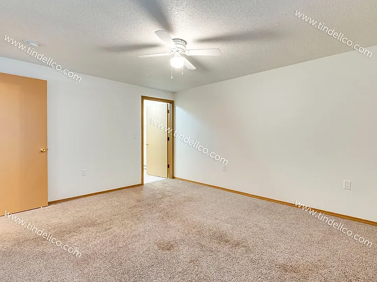 13738 NE Glisan St #3 — Photo 30