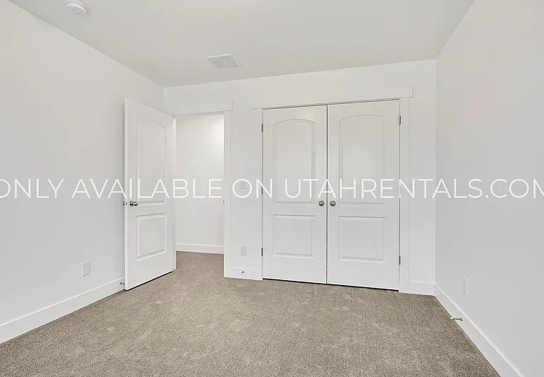 4283 W Gate Keeper Dr — Photo 31