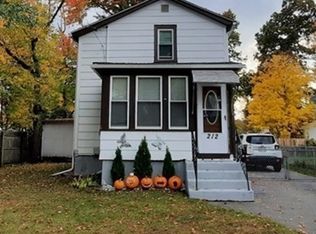 212 Savoy Ave, Springfield, MA 01104