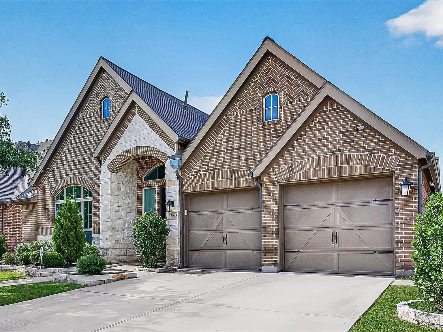 4 bed, 3.0 bath, 2759 sqft, $3,600 — Photo 3