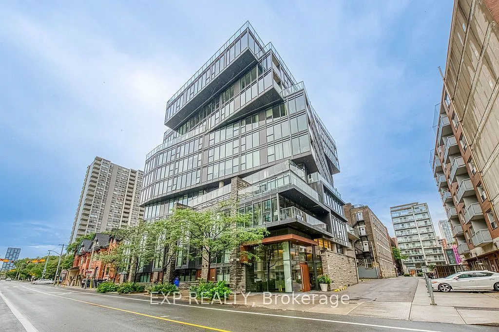 3 bed, $3,200 — Photo 1