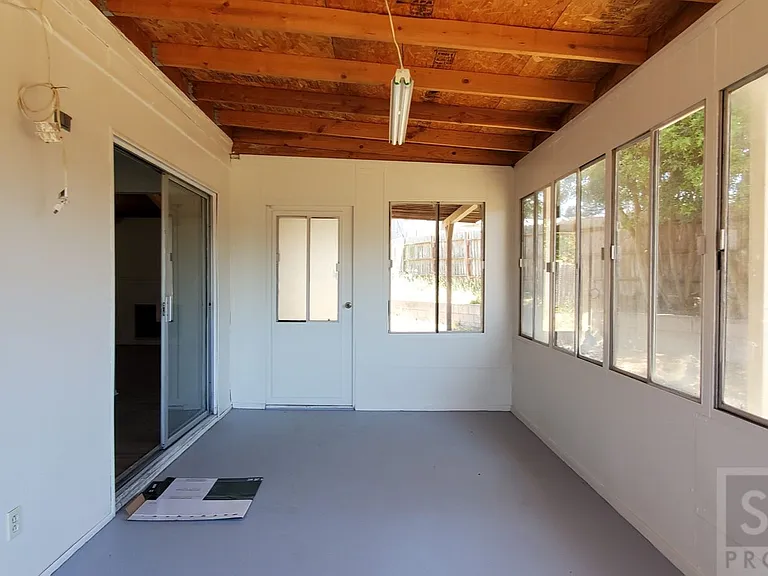 812 Emerald Ct — Photo 31