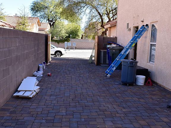 2nd image of 2065 N Jennifer Ave