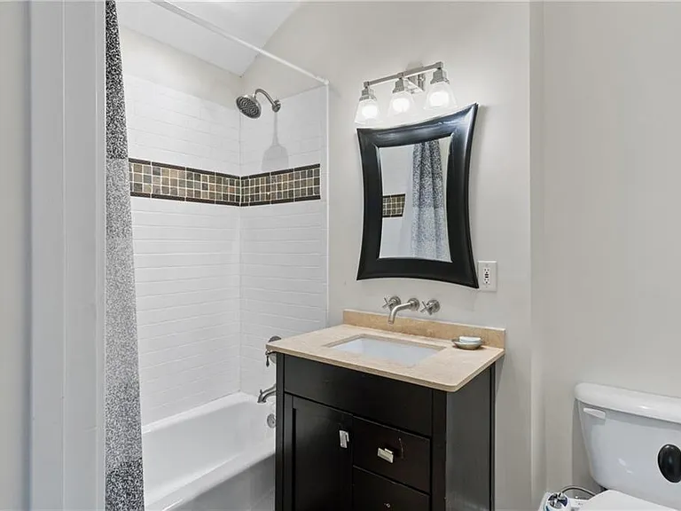 1532 Huntingdon Trl — Photo 55
