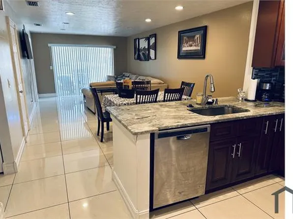 4611 SE 5th Pl APT 5, Cape Coral, FL 33904