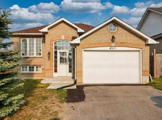 81 Livingstone St E, Barrie, ON L4M 6Y2