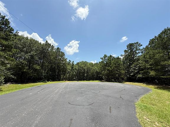 4th image of 17647 Julianne Dr