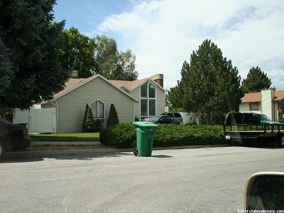 4th image of 1362 E Woodhill Cir