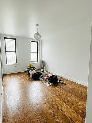 3rd image of 627 Morgan Ave APT 8