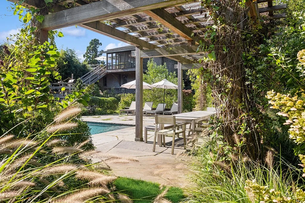 Magical Ocean Views in East Hampton - Georgica Estate — Photo 2
