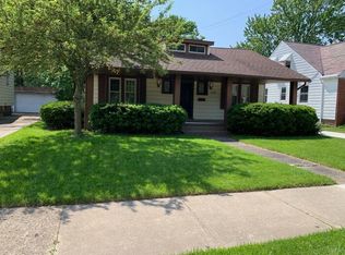 1608 Winchester Rd, Lyndhurst, OH 44124