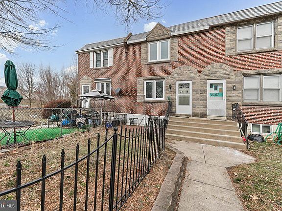 2nd image of 2369 Bond Ave