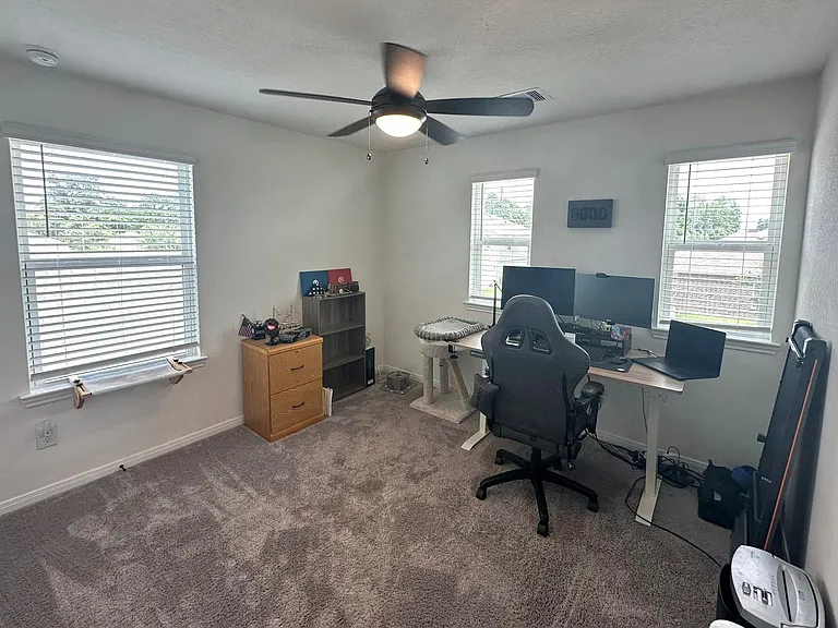 5027 Hickory Deer Ln — Photo 16