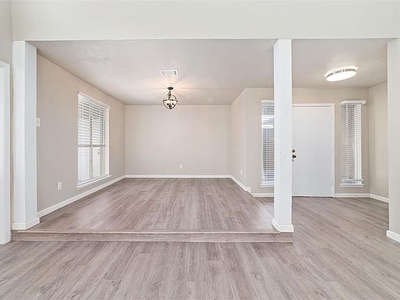 3rd image of 12910 Susanna Ln